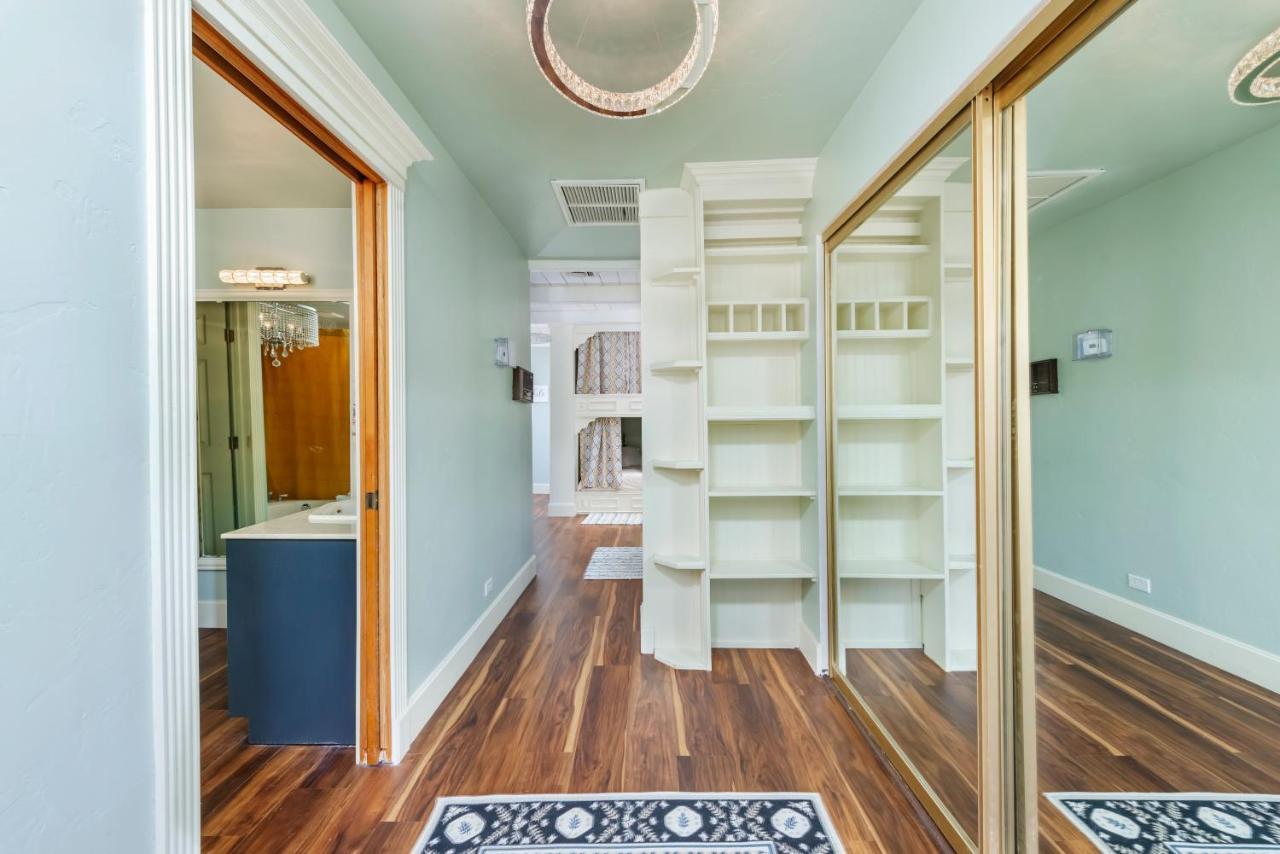 Smart Solution - Individual Private Bed-Pods In Gorgeous Shared Space - Women Only Dorm In Room 5 - Coed House - Full-Sized Mattresses In Individual Pods - With Built-In Private Storage - Gorgeous Shared Room - Affordable Luxury - Sparrow House Phoenix Eksteriør billede